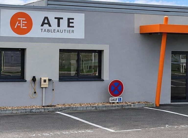 Locaux de l'entreprise ATE située à Verrières-en-Anjou, proche d'Angers Tableautier intégrateur spécialisé dans le montage et le câblage d'armoires et de coffrets électriques
